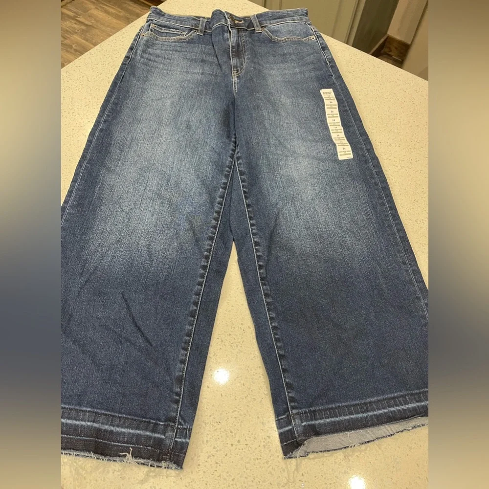 Uniqlo Jeans NWOT - Picture 1 of 4